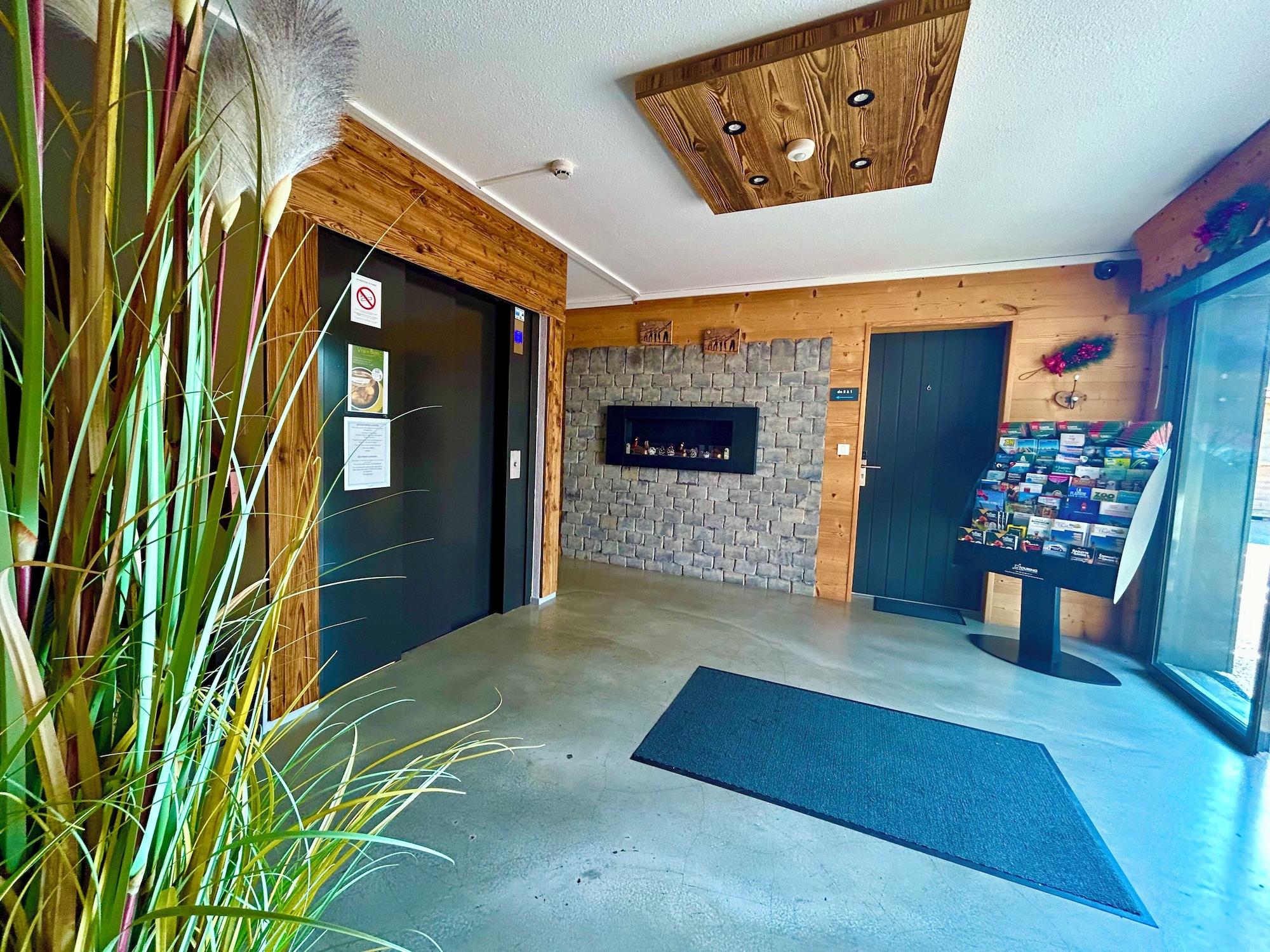 Vista Lobby Résidence les Thermes Côté Chalet