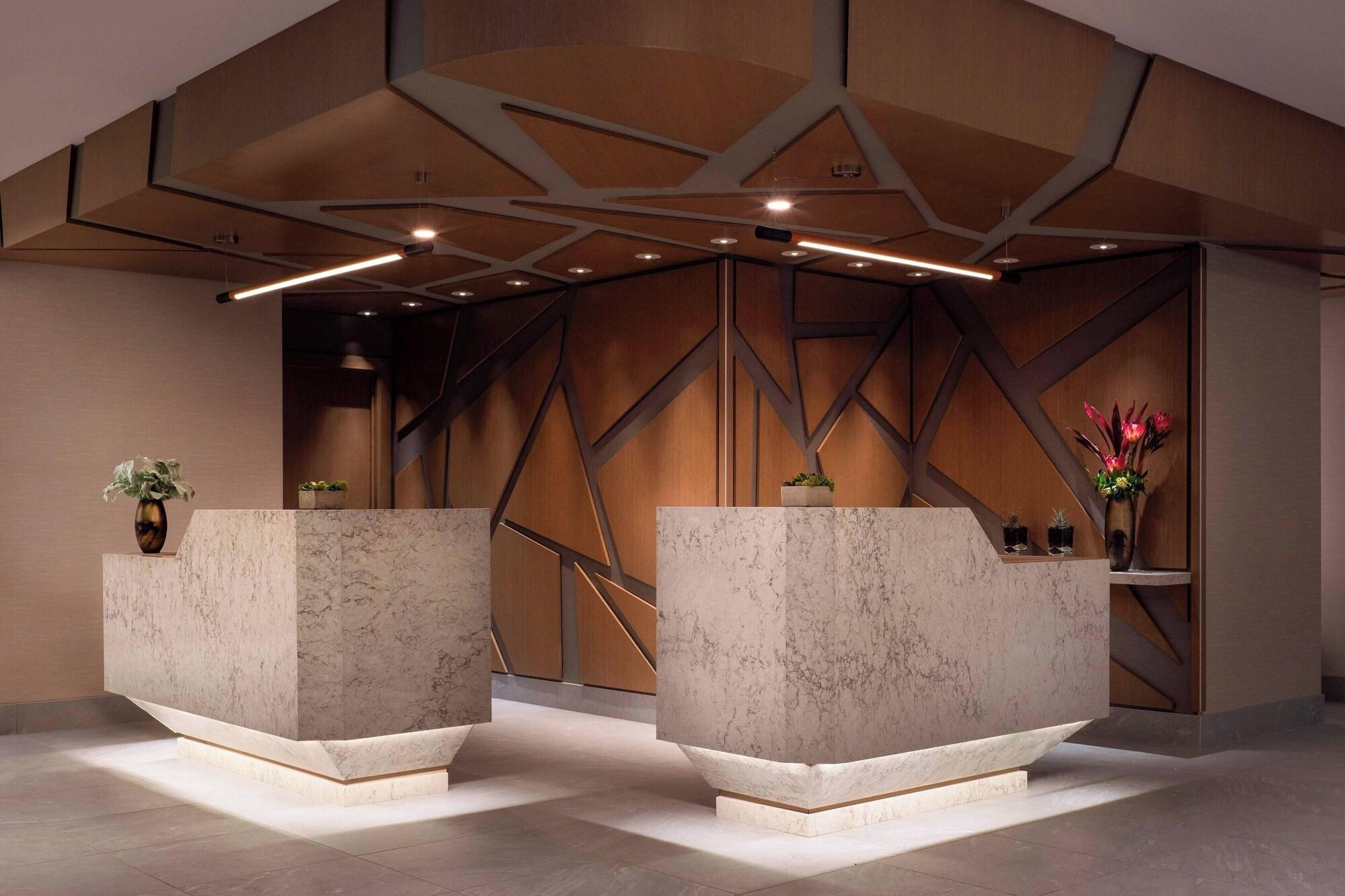 Vista Lobby Vancouver Airport Marriott