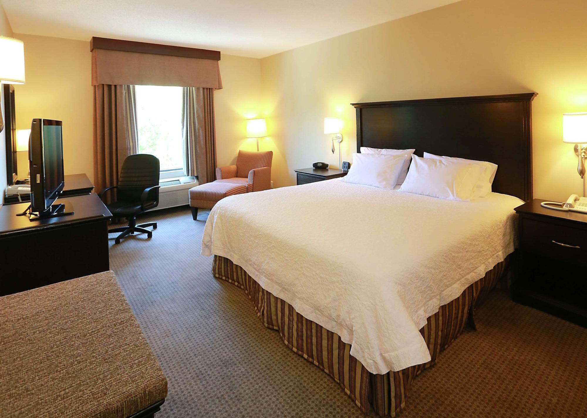 Habitación Hampton Inn & Suites by Hilton Laval