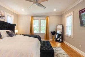 Alquiler Vacacional - 17 Mins from UBS Arena /Hot tub/Game Room/King Bed