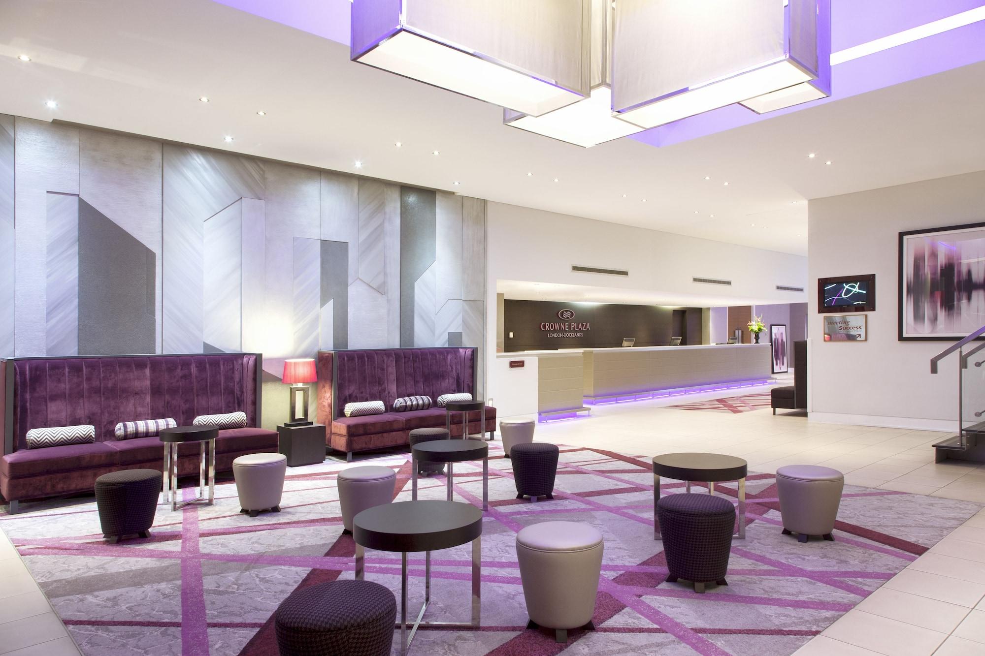 Vista Lobby Crowne Plaza London - Docklands by IHG