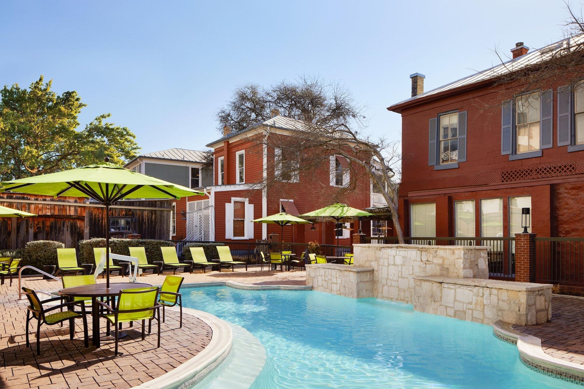 Vista Piscina SpringHill Suites San Antonio Downtown/Riverwalk Area