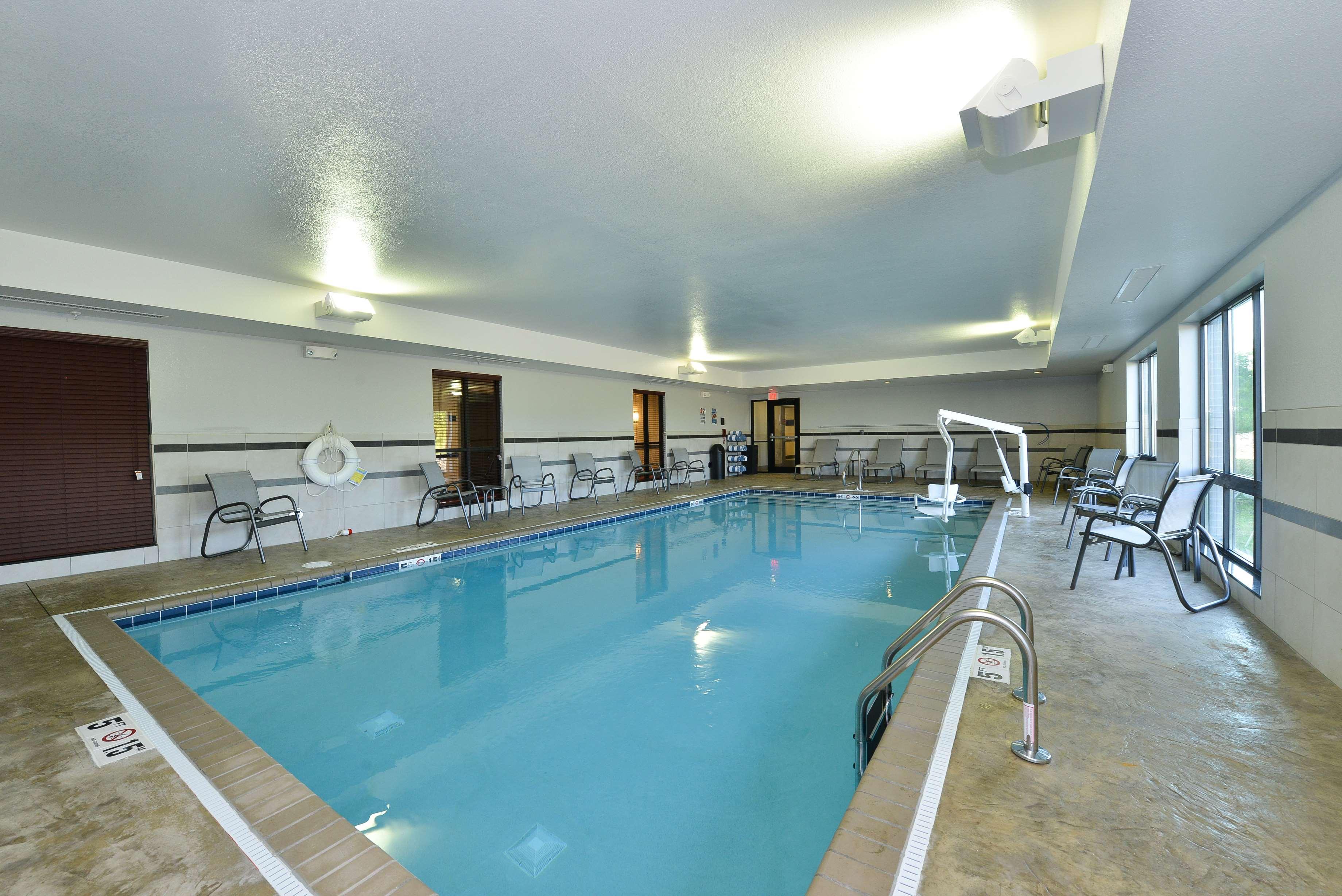 Vista Piscina Hampton Inn Middletown