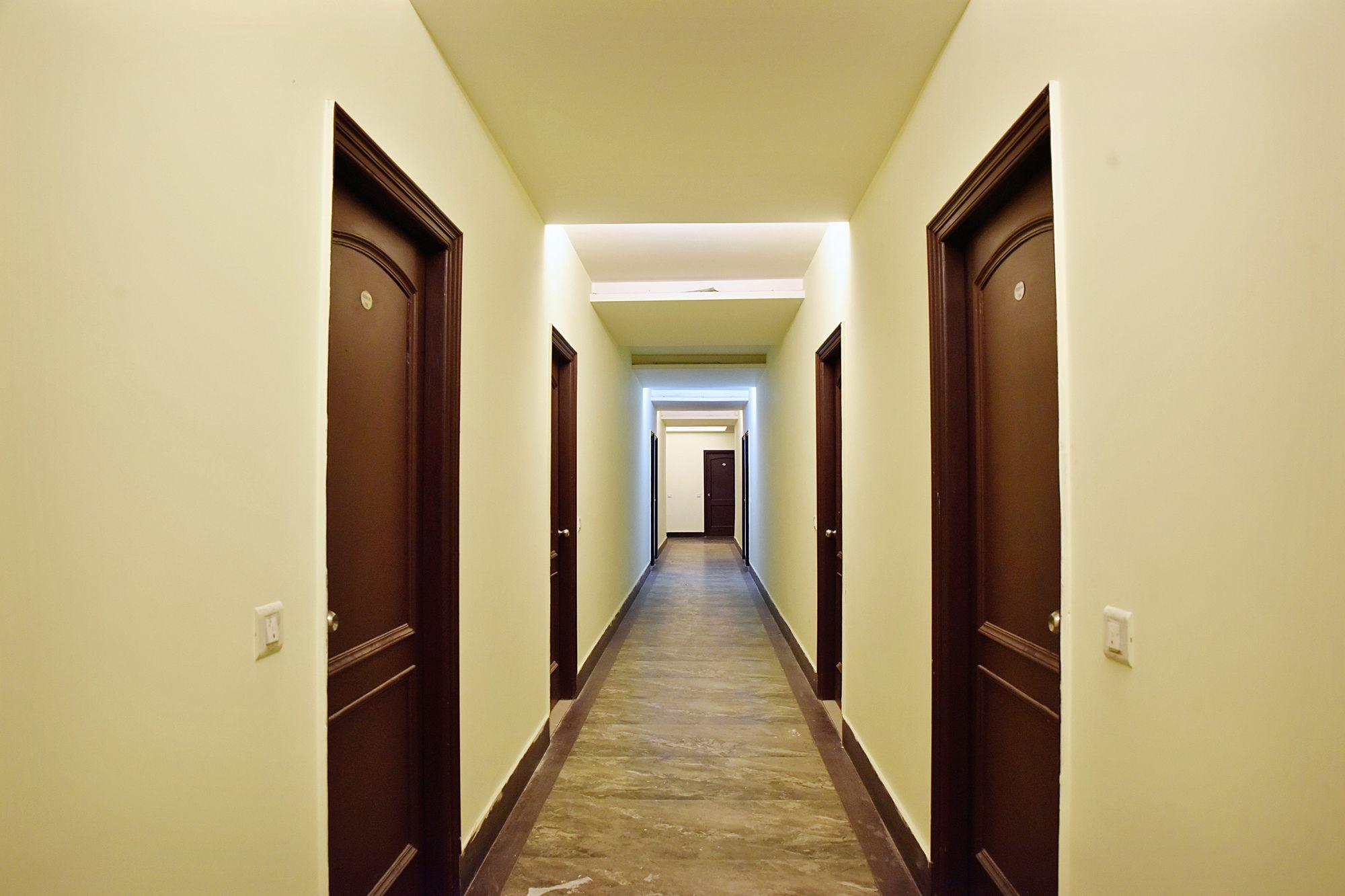 Varios OYO 10753 Hotel Triund Regency