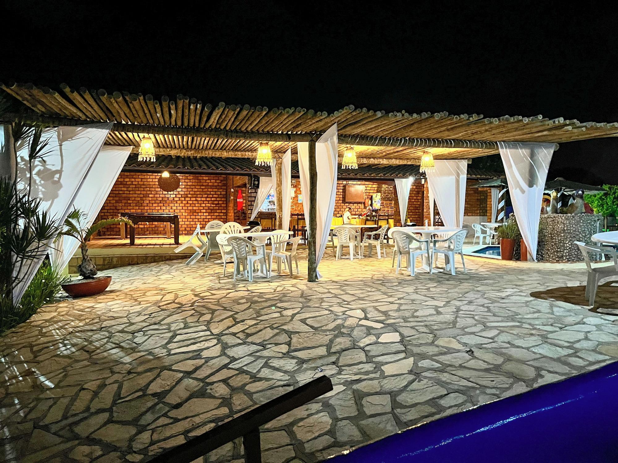 Bar/Salón Pousada Enseada do Sol