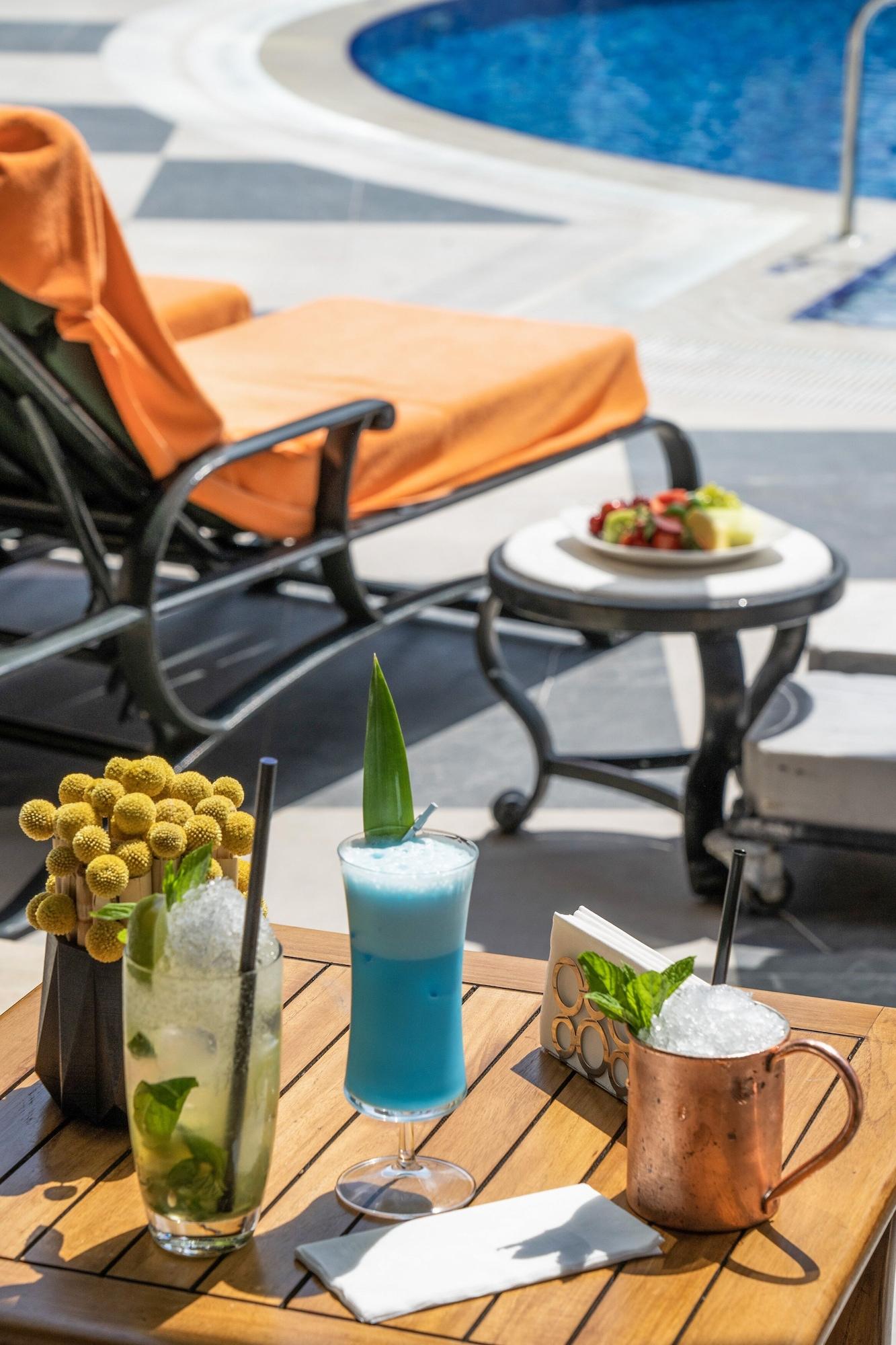 Vista Piscina InterContinental Istanbul by IHG