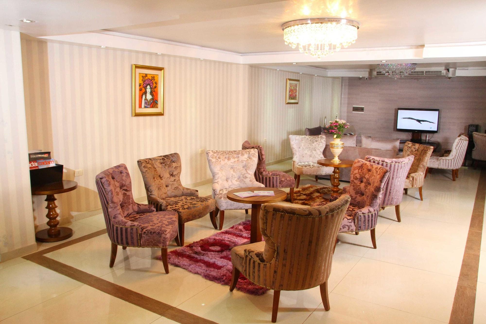 Vista Lobby Hotel Luxsur
