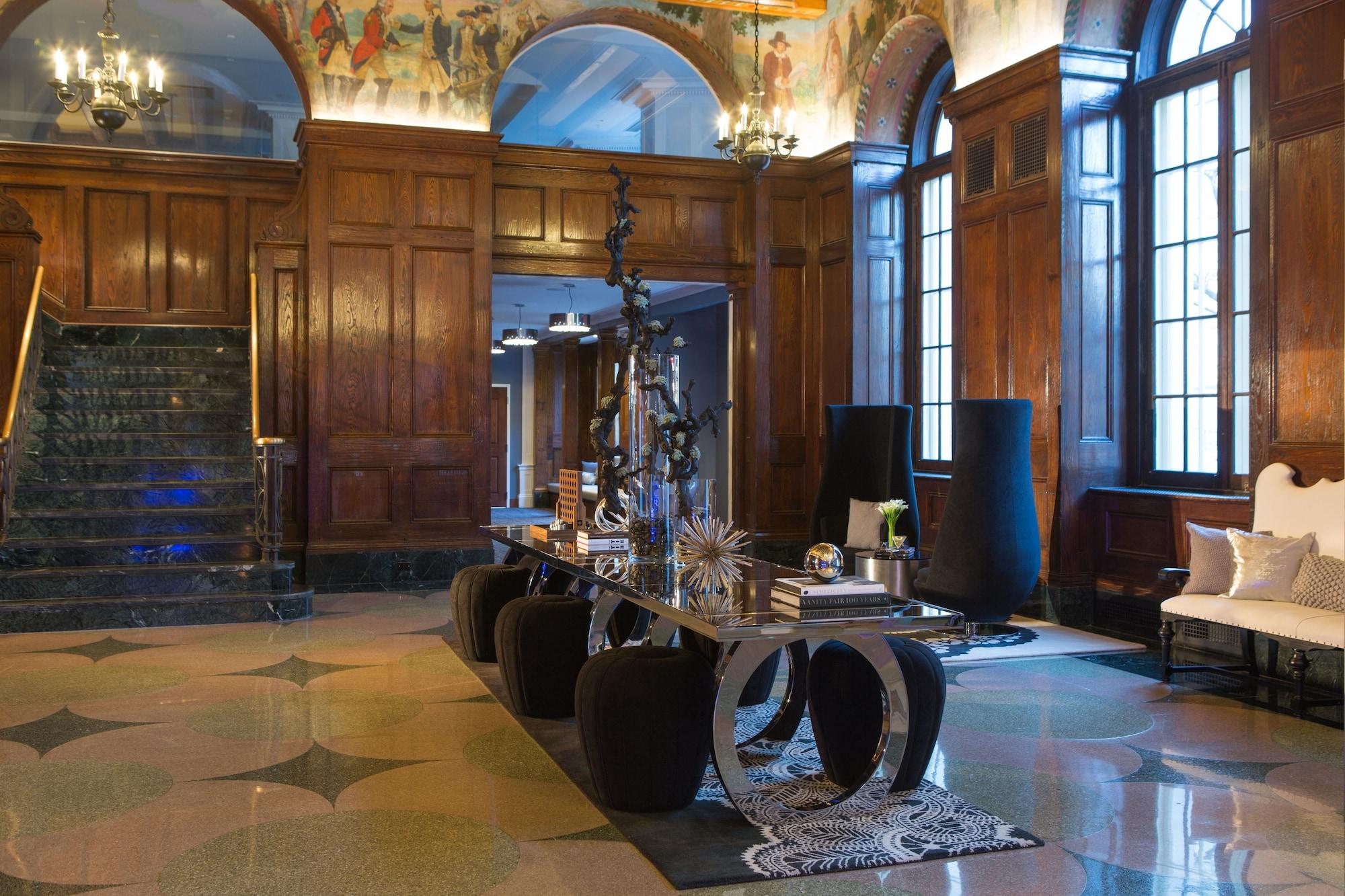 Vista Lobby Renaissance Albany Hotel