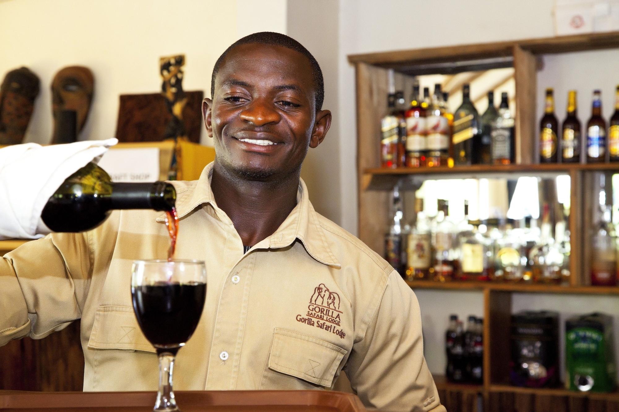 Bar/Salón Gorilla Safari Lodge