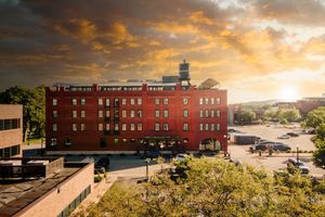 Alojamiento - The Charmant Hotel