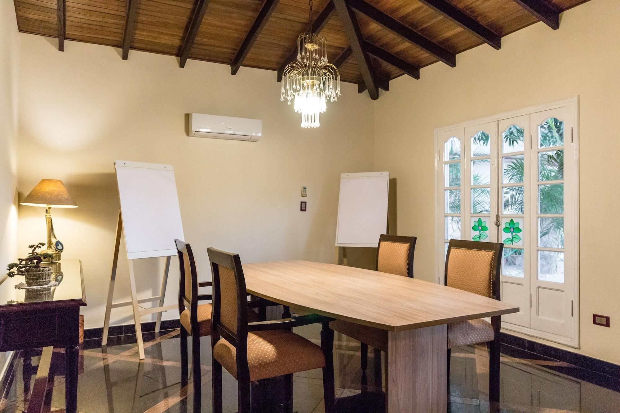 Sala de Reuniones Paramanta Lifestyle Hotel