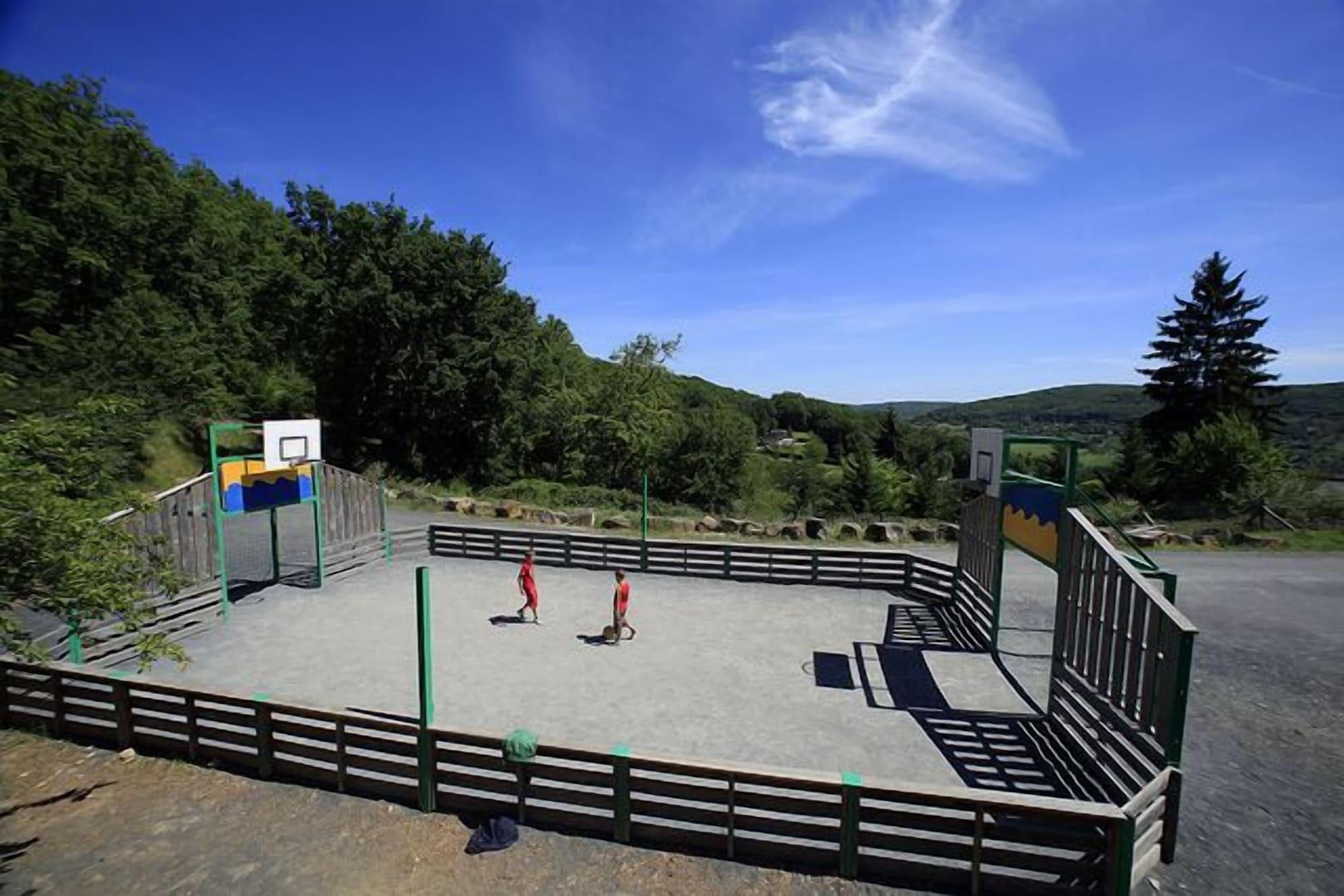 Instalaciones Recreativas Terres de France - Les Hameaux de Correze