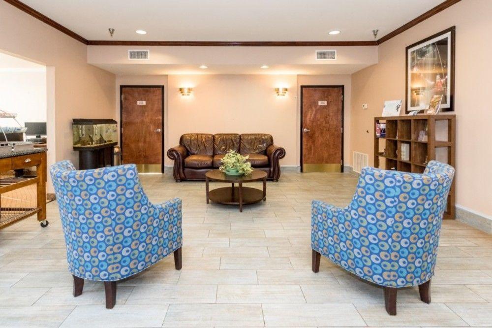 Vista Lobby Stay Inn & Suites Montgomery