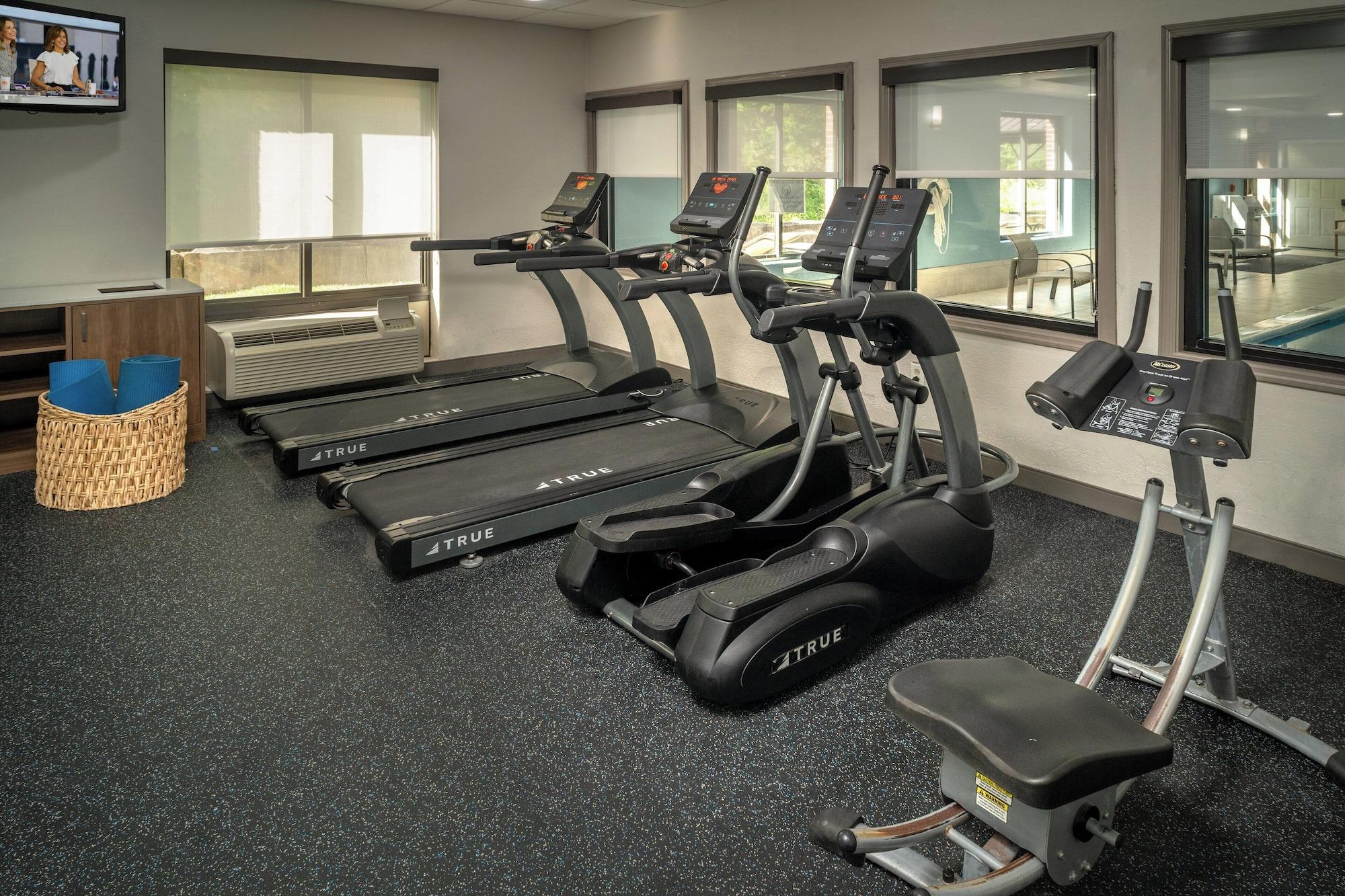 Gimnasio Holiday Inn Express Hotel & Suites Cross Lanes by IHG