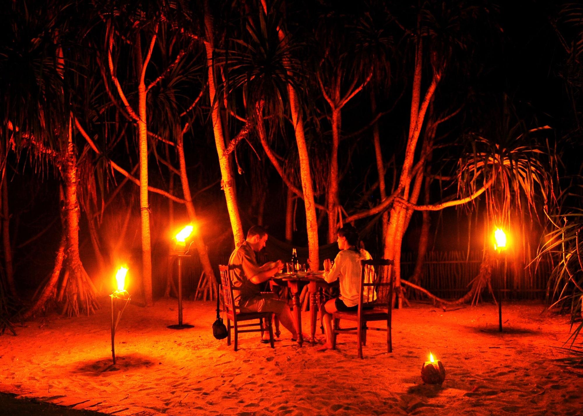 Restaurant The Waves Beach Chalets