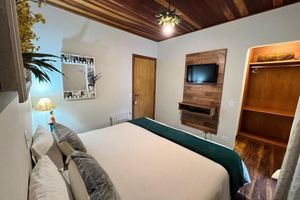 Alojamiento - Home & Hosting - Suite with Balcony 2