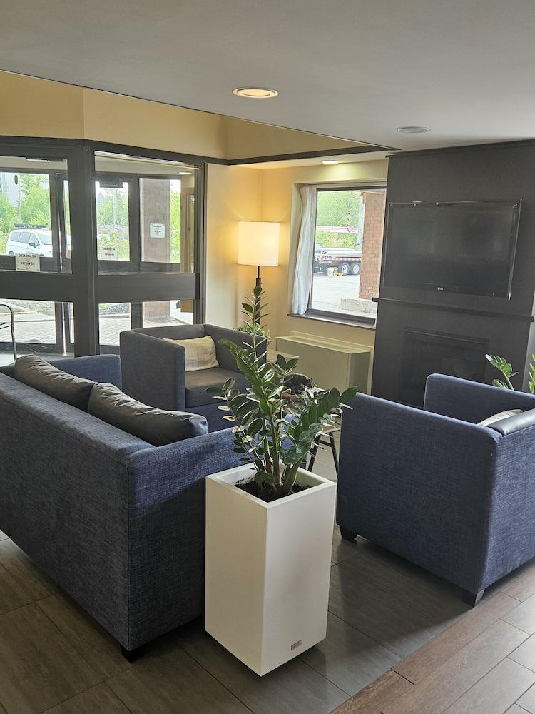 Varios Comfort Inn Parry Sound
