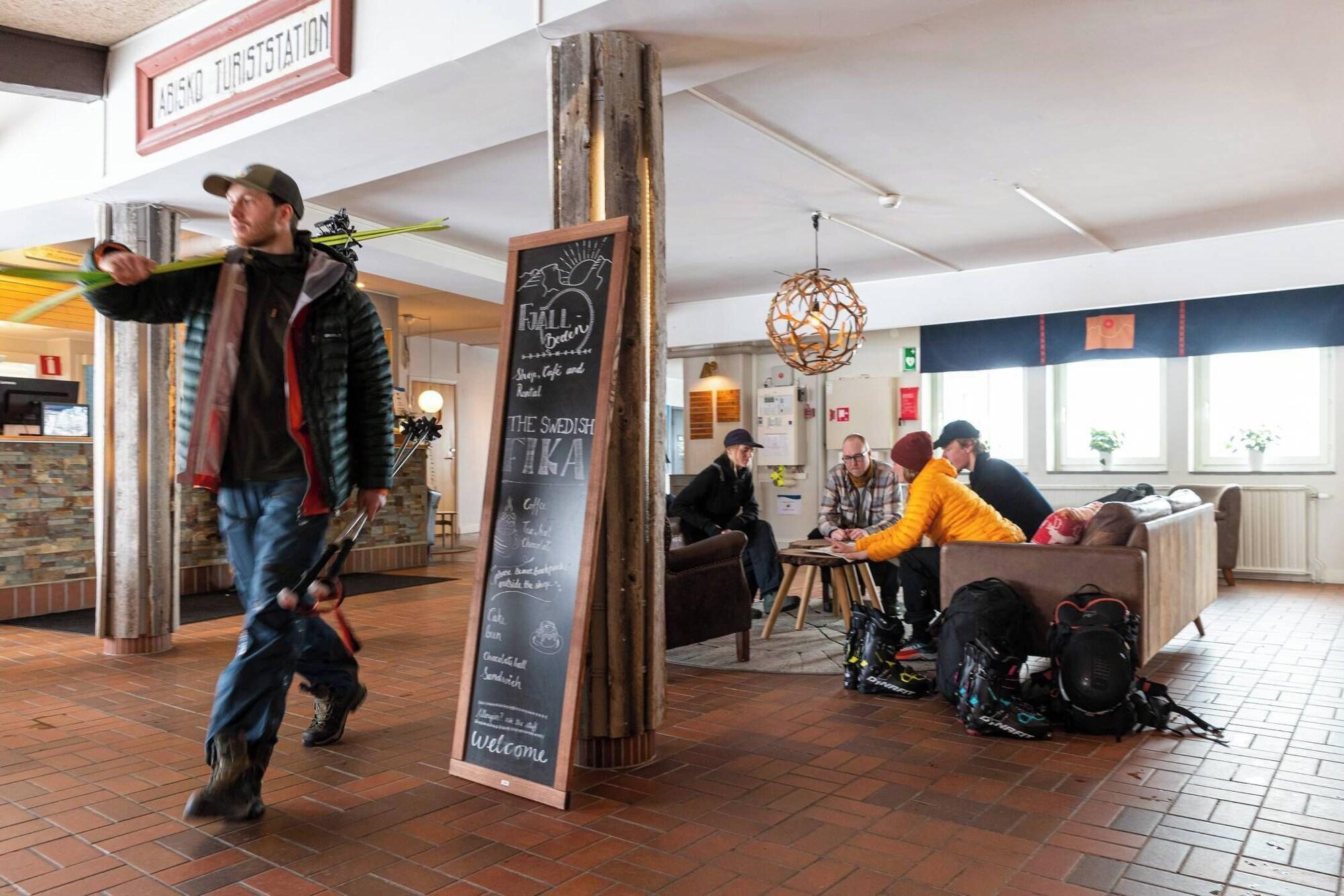Vista Lobby Abisko Turiststation STF
