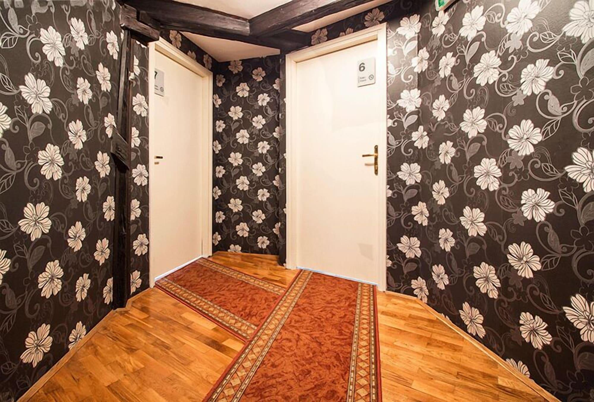 Varios Hostel Centar