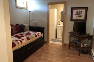 Alquiler Vacacional - Beautiful lakefront cabin located less than 1 hour from Lake George & Saratoga