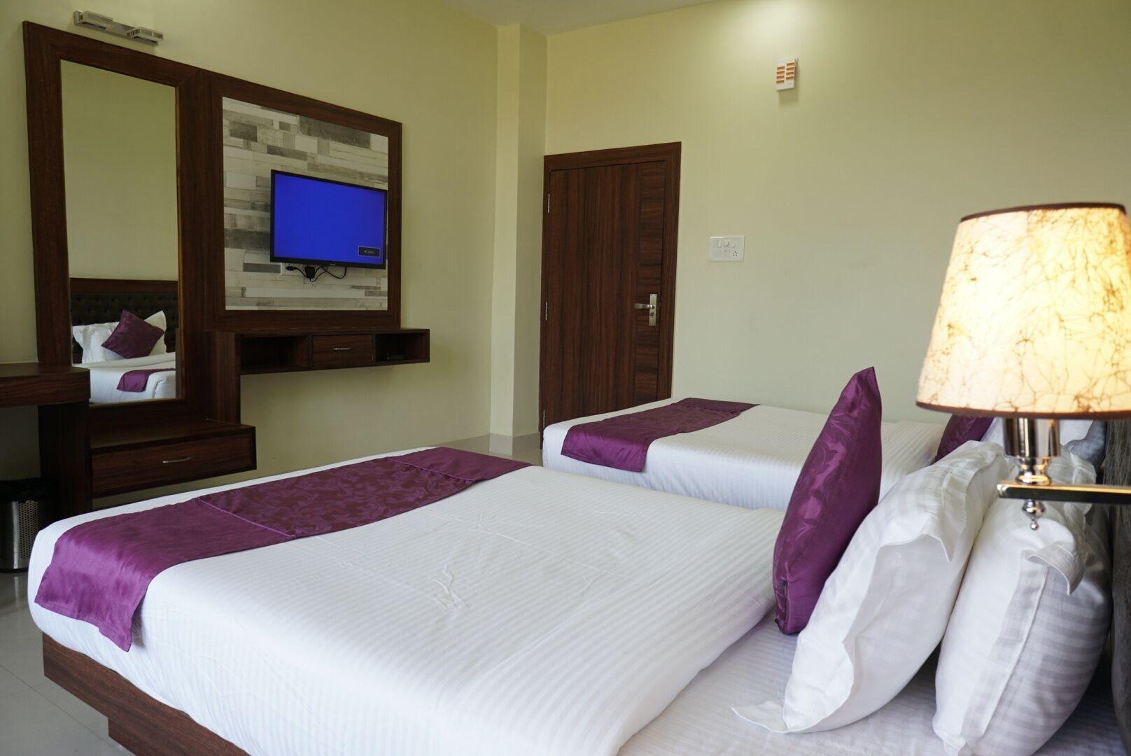 Varios Pemaling Lords Eco Inn Guwahati