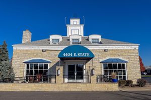 Alojamiento - Alpine Inn Rockford