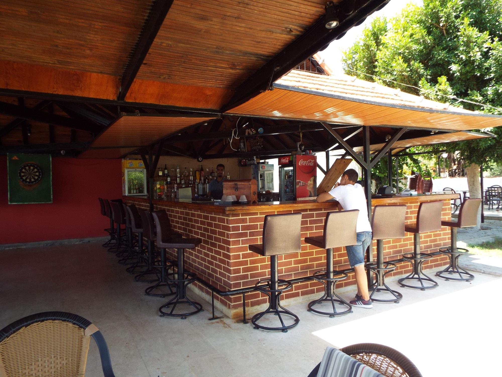 Bar/Salón Area Hotel