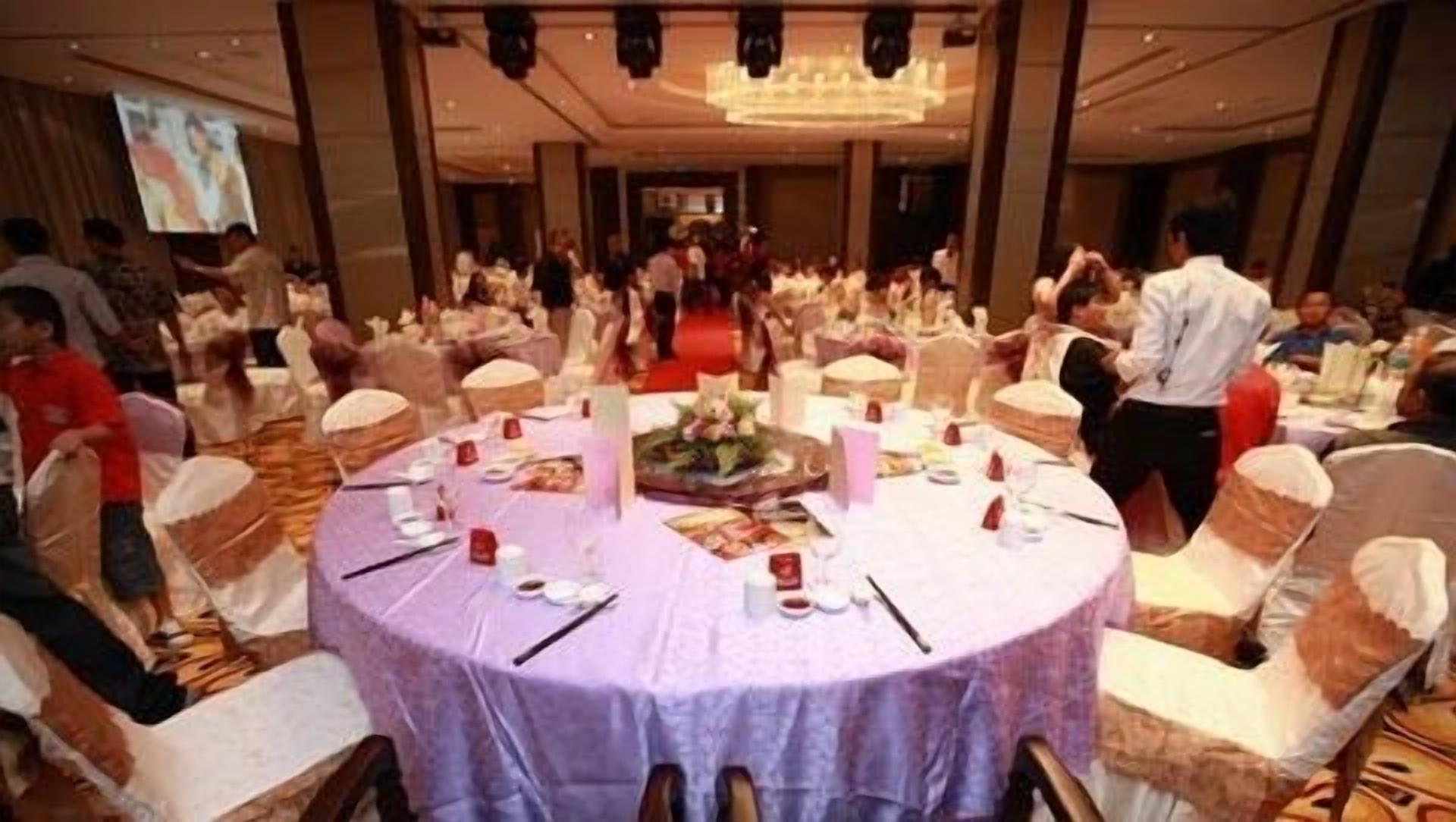 Salón de Baile Crown Garden Hotel
