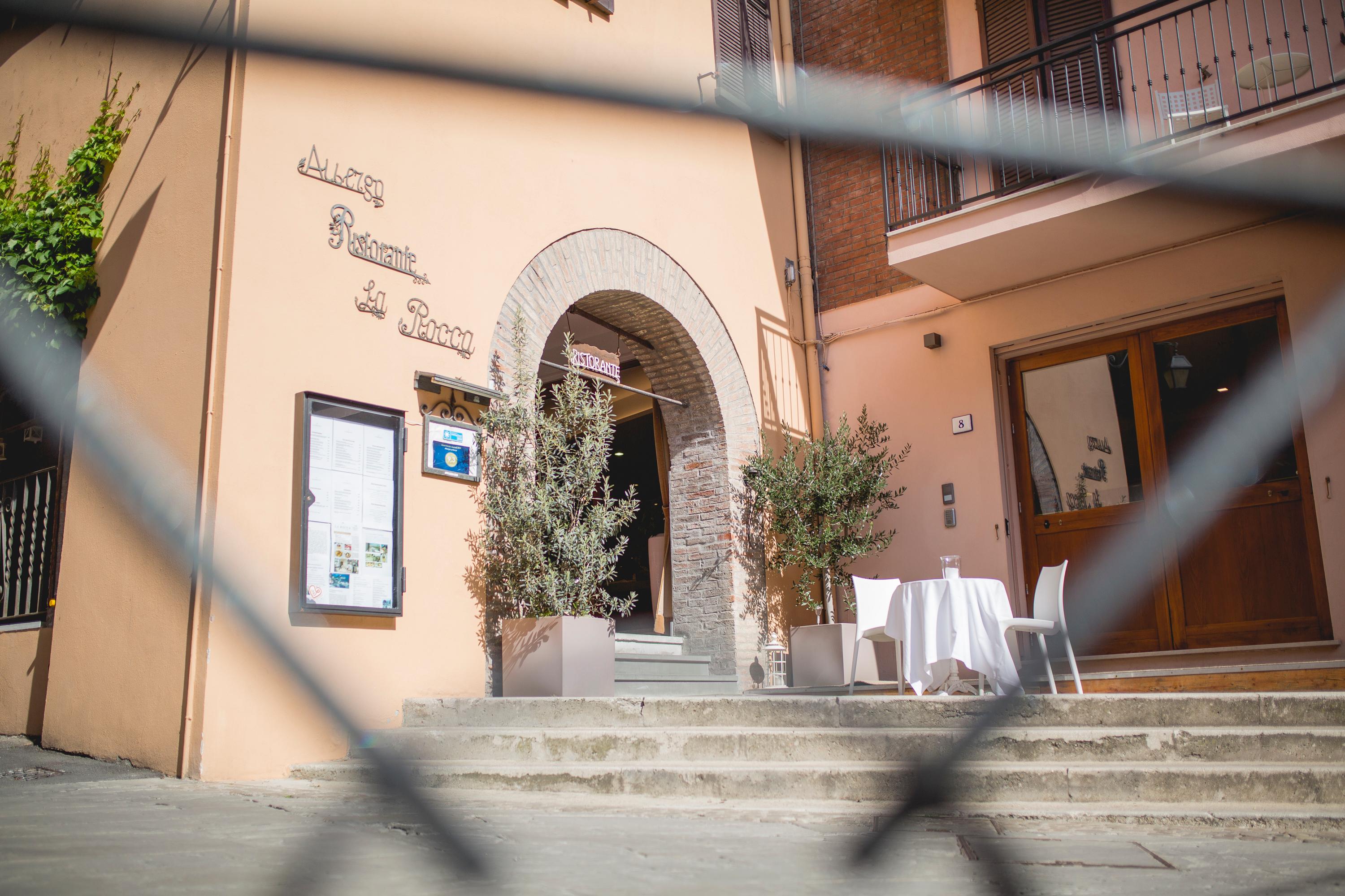 Vista Exterior Albergo La Rocca