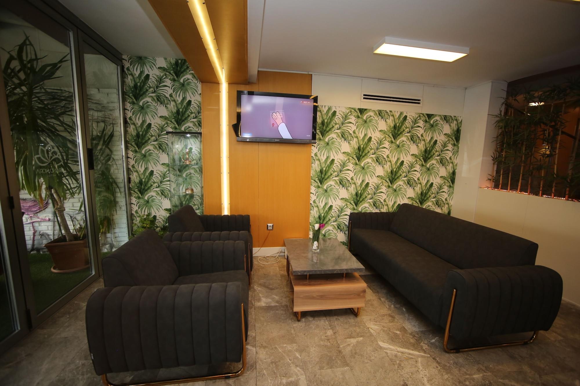 Vista Lobby Grand Nora Hotel