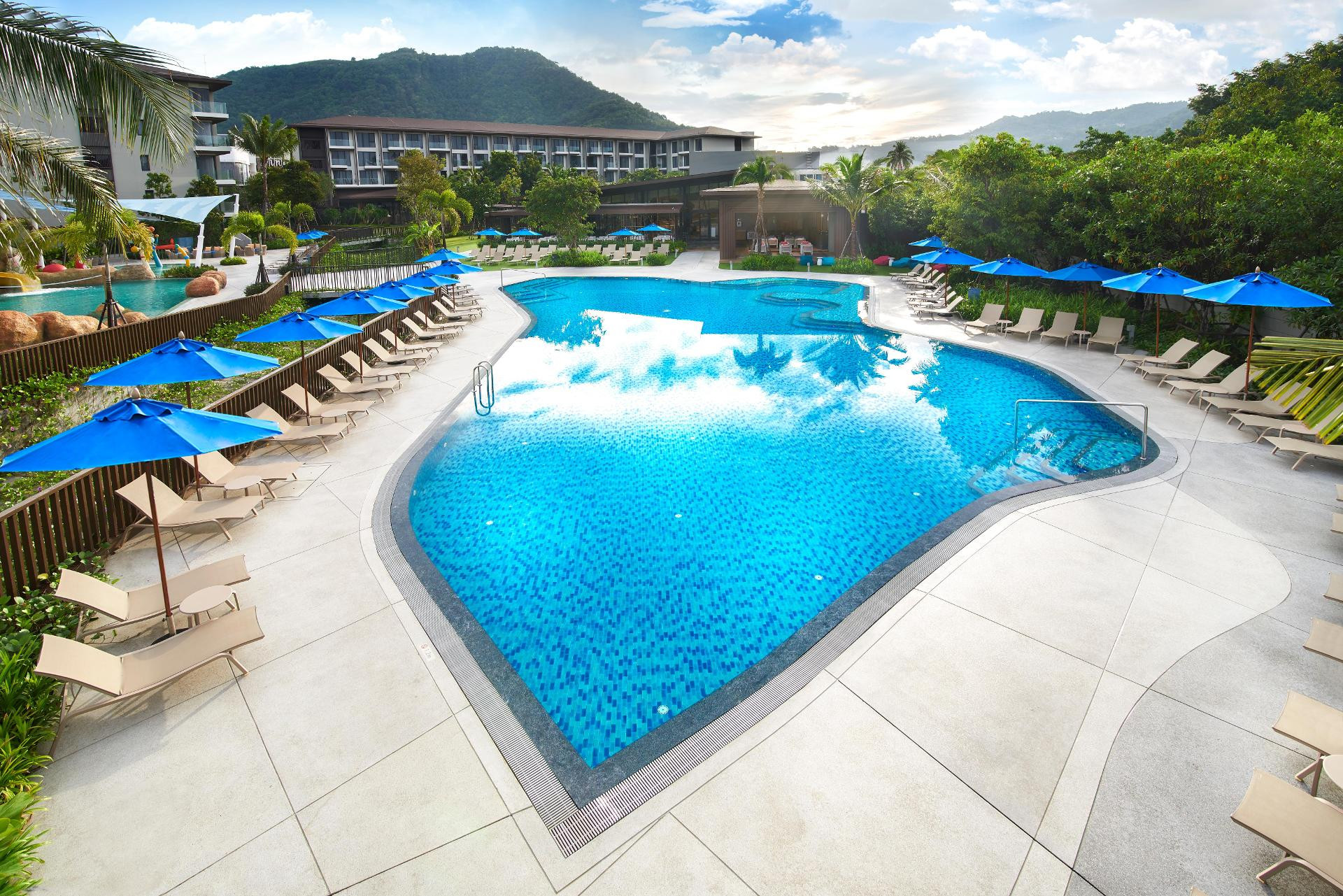 Vista Piscina OZO Phuket
