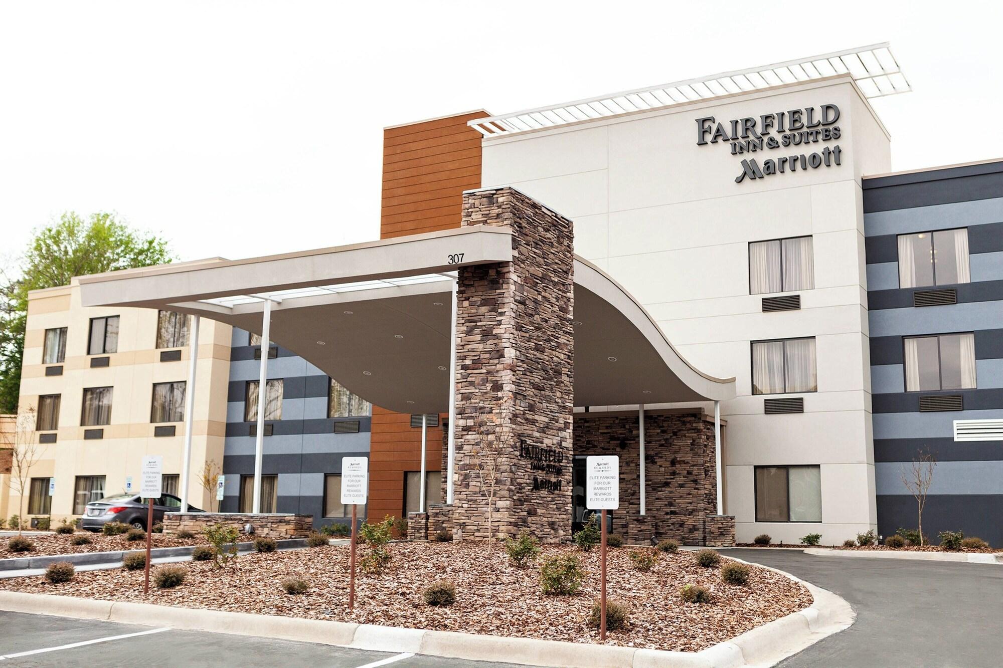 Varios Fairfield Inn & Suites by Marriott Rockingham