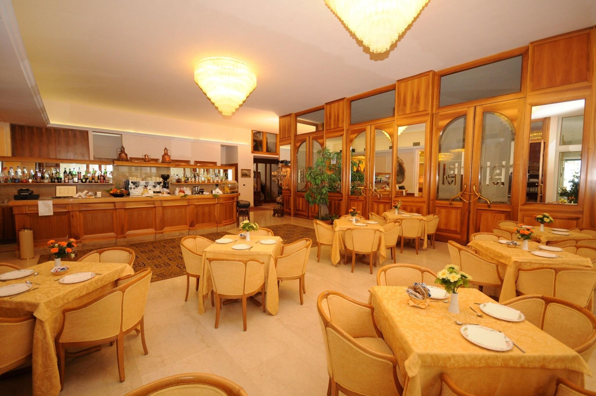 Vista Lobby Grand Hotel Excelsior