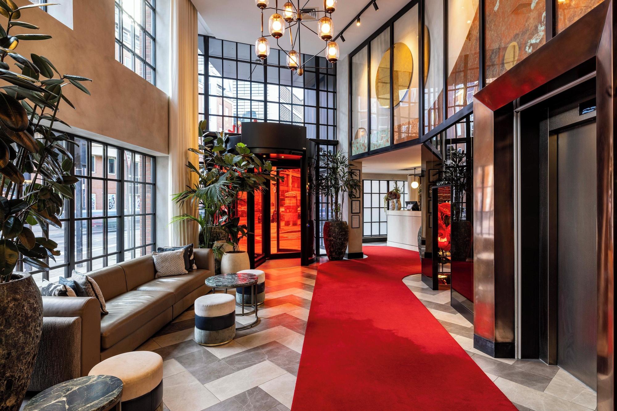 Vista Lobby Virgin Hotels London-Shoreditch