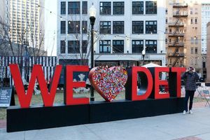 Actividad - Downtown Detroit Donut and Pastry Adventure