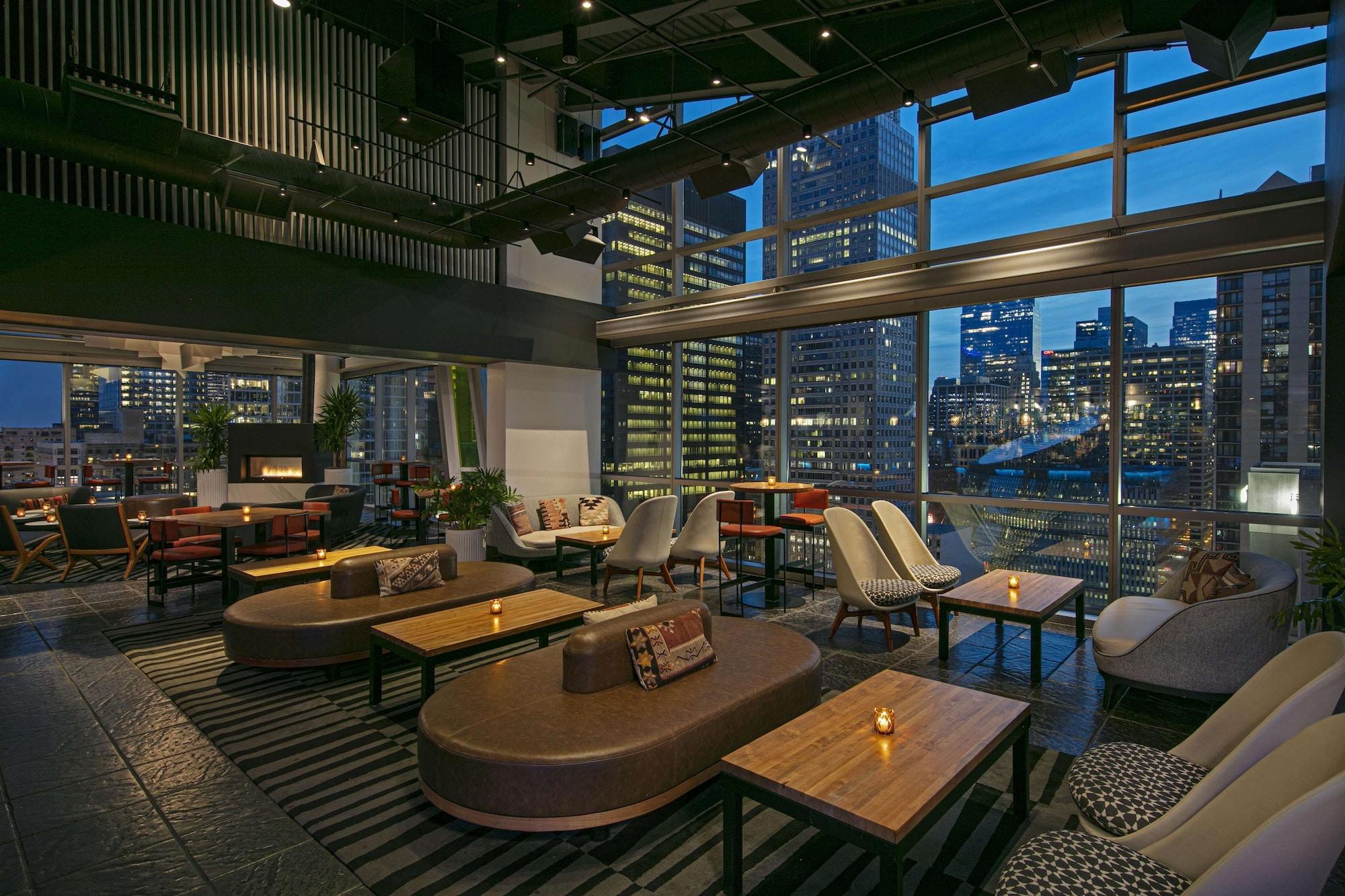 Restaurant theWit Chicago, a Hilton Hotel