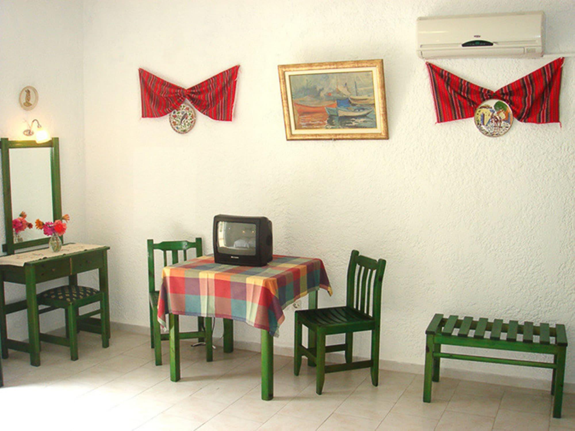 Set de Habitación Finiki View Hotel Apartments