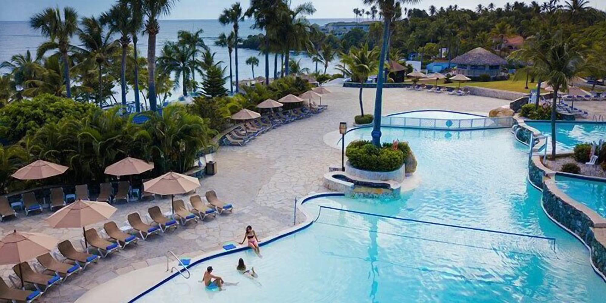 Vista Piscina Lifestyles