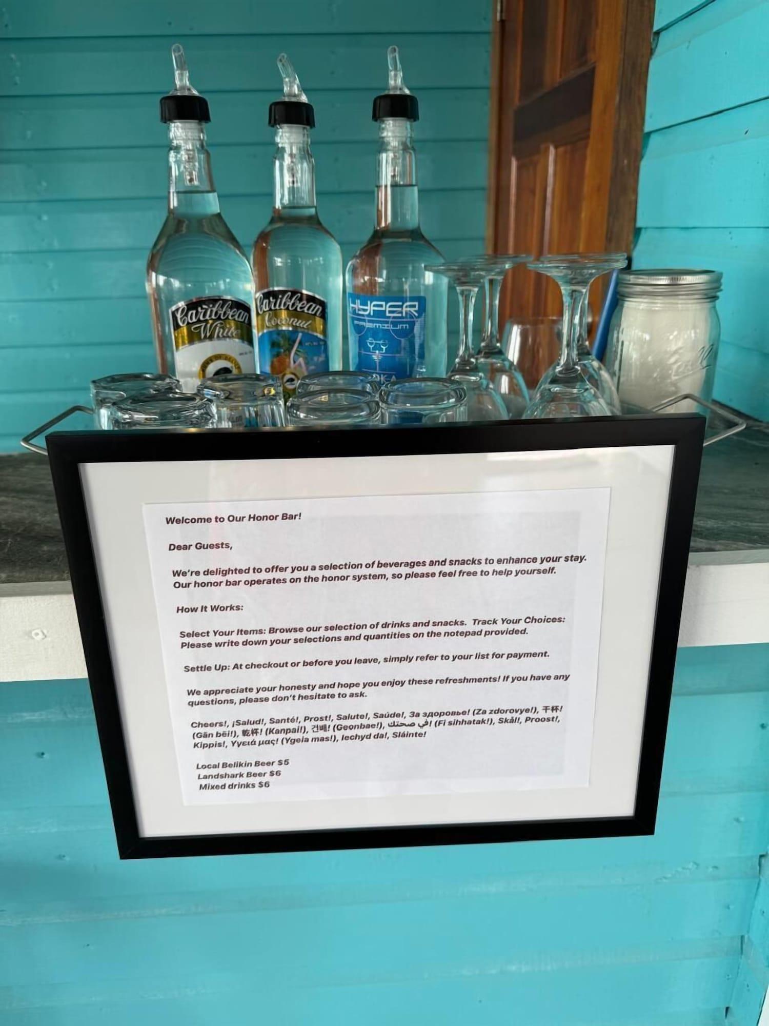 Bar/Salón Secret Beach Cabanas