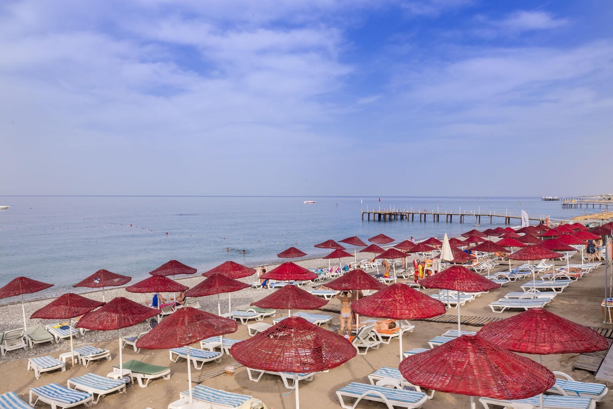 Playa Holiday Garden Resort