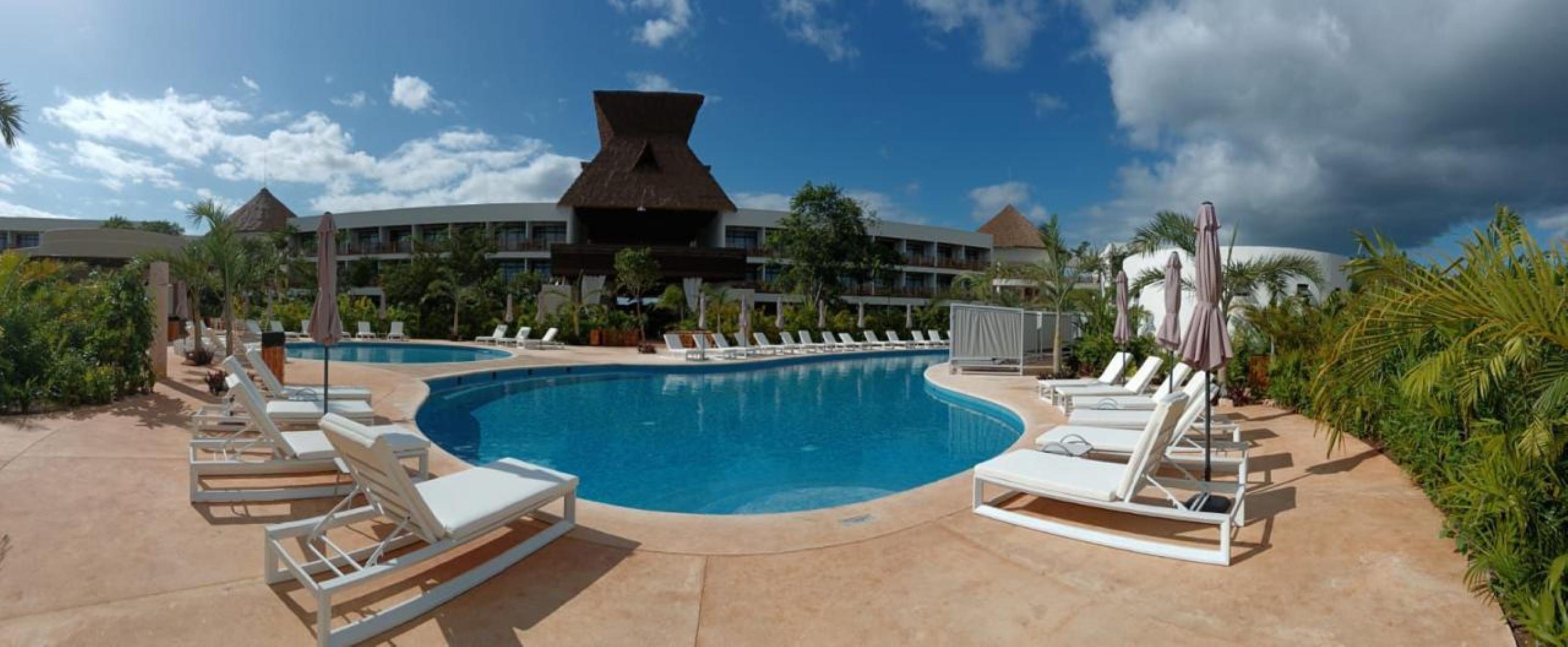 Vista Piscina Hotel Mundo Maya Chichén Itzá