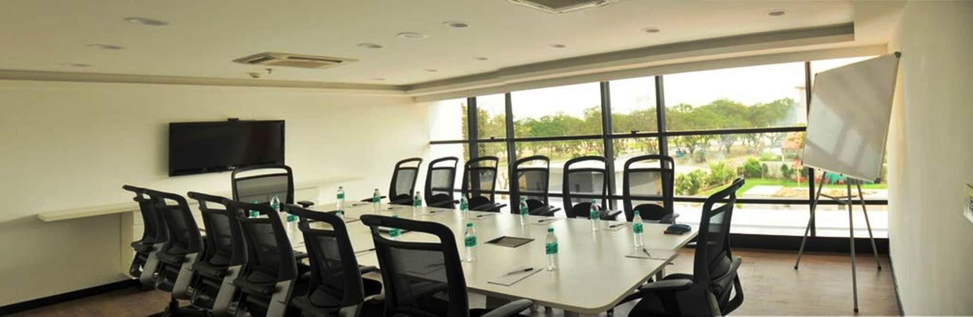 Sala de Reuniones Mango Hotels Tune, Ahmedabad