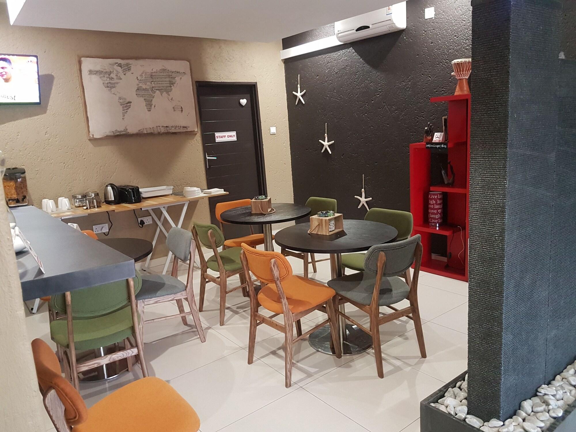 Restaurant La Signature Guest House