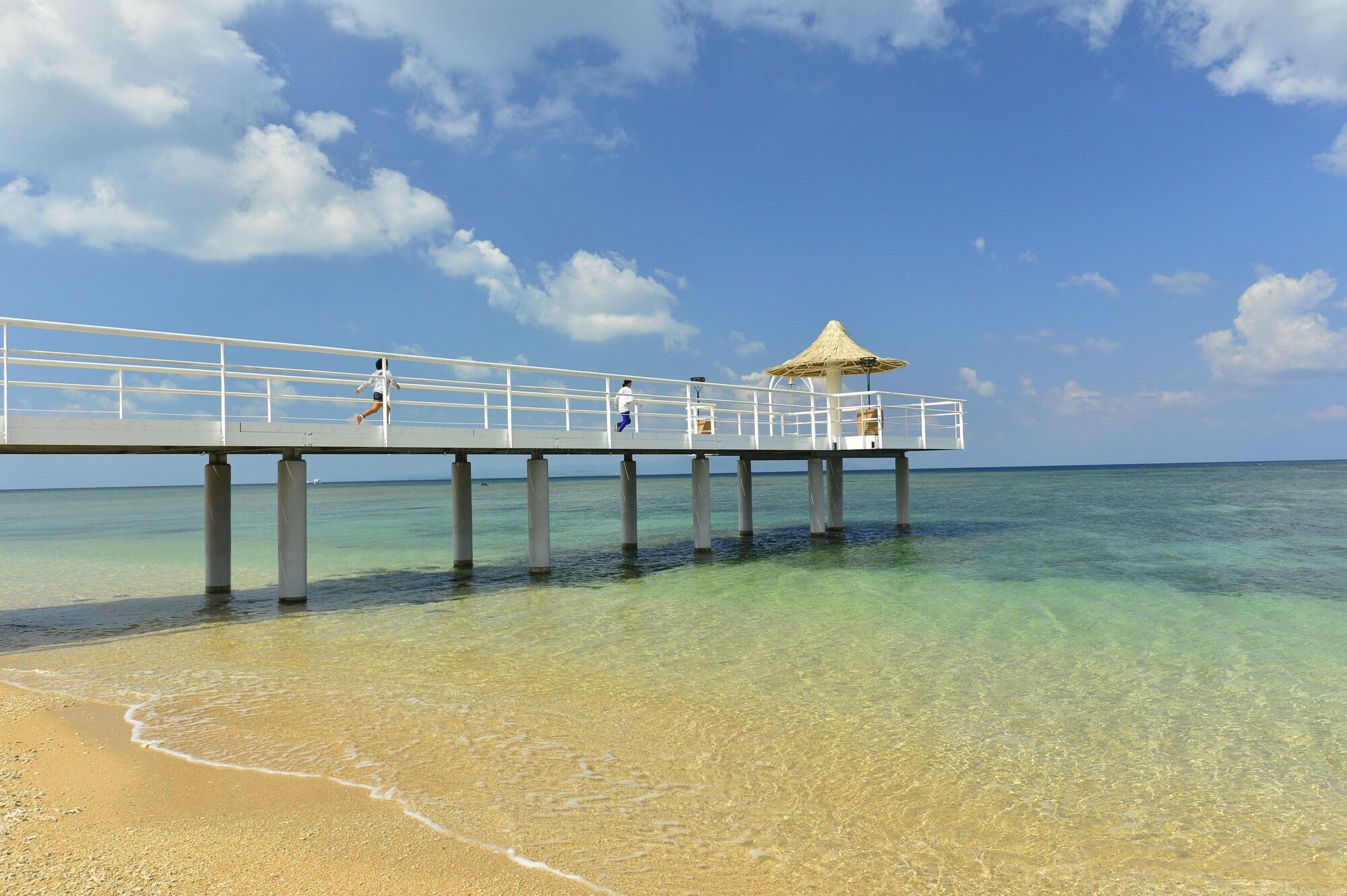 Playa Fusaki Beach Resort Hotel & Villas