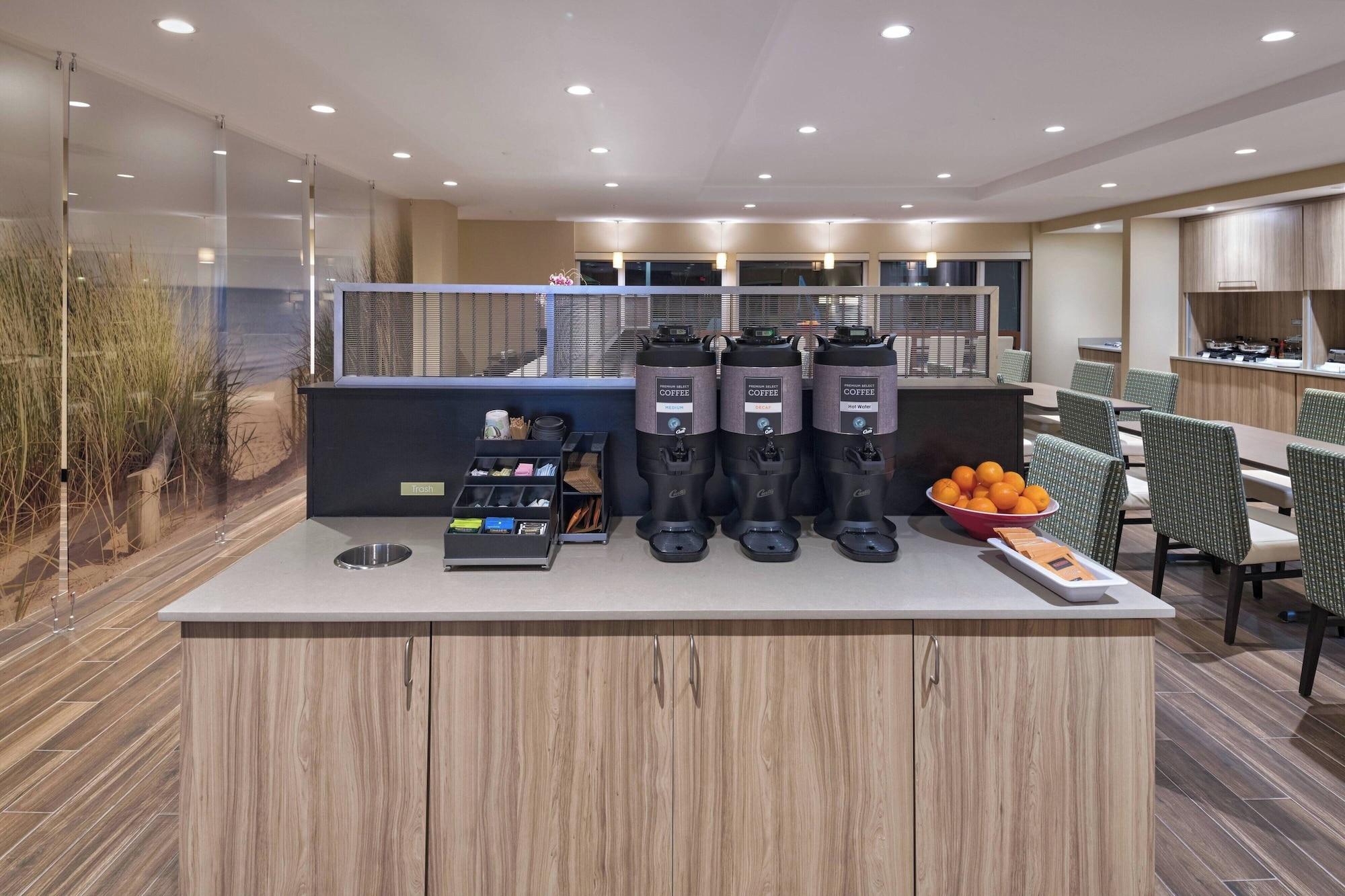 Restaurant TownePlace Suites by Marriott Naples