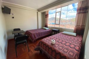 Alojamiento - Hostal Kemovi Turístico Desaguadero