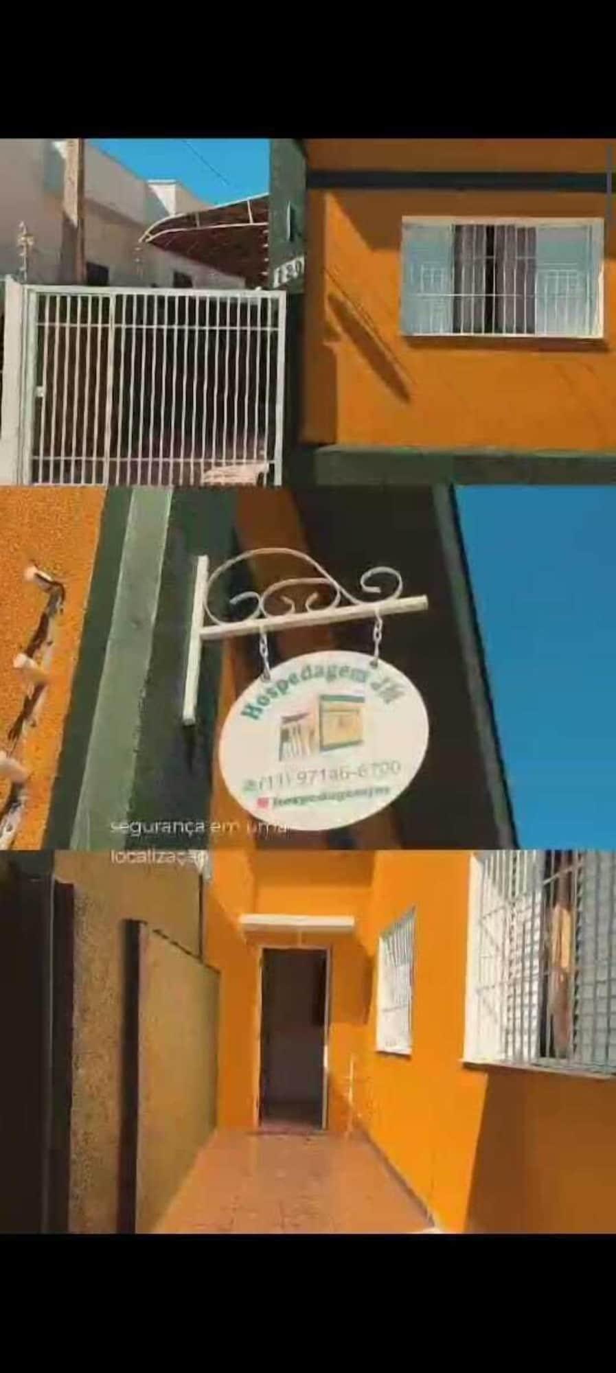 Vista Exterior Hospedagem Jm