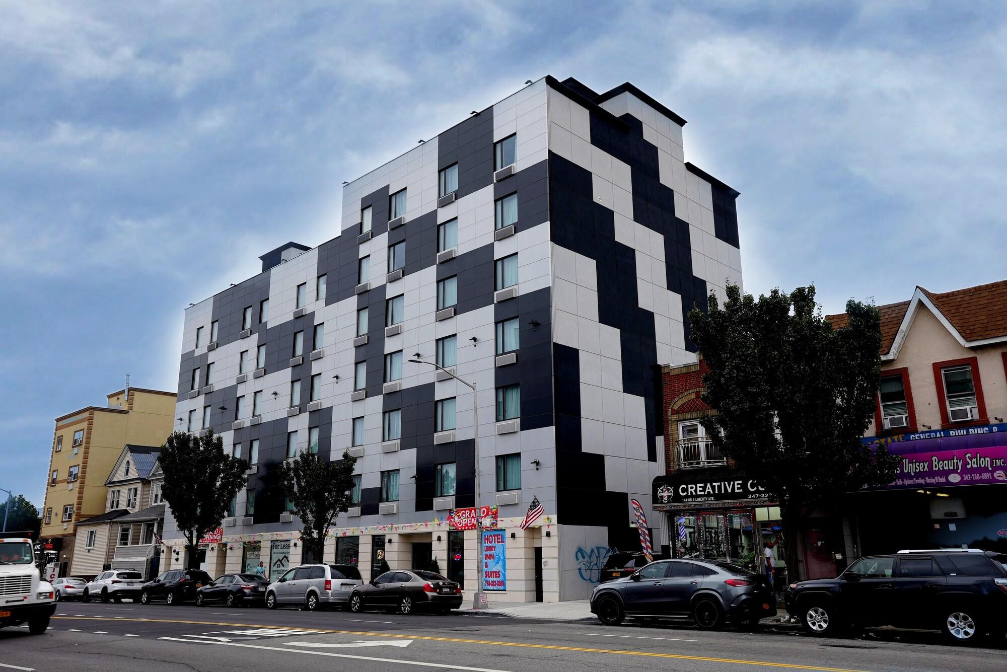 Vista Exterior Hotel Liberty Inn & Suites - JFK