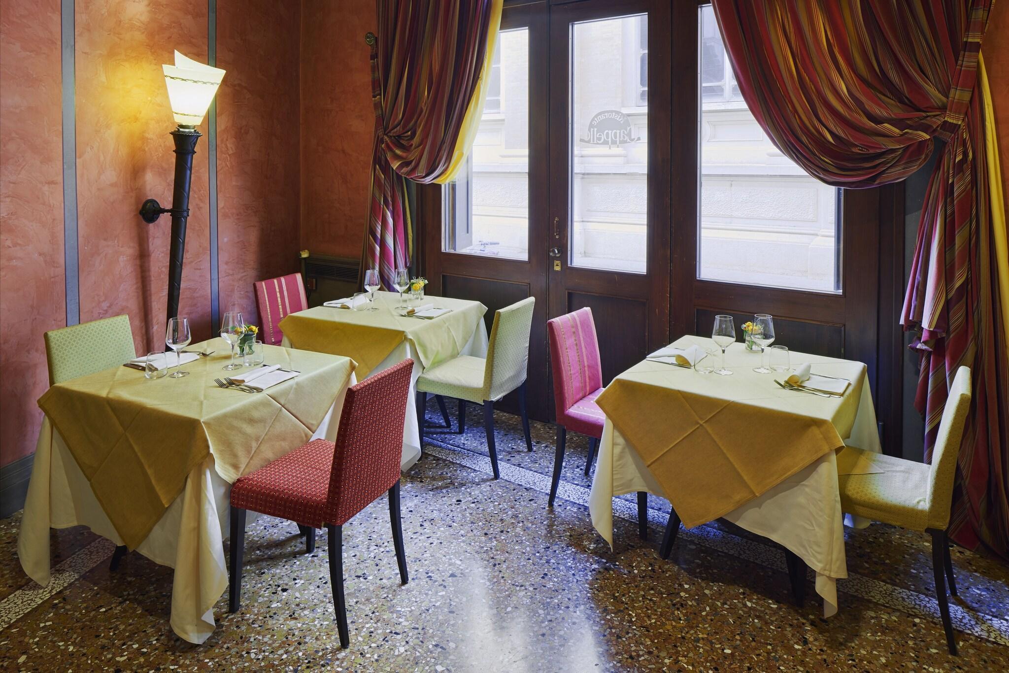 Vista Exterior Albergo Cappello