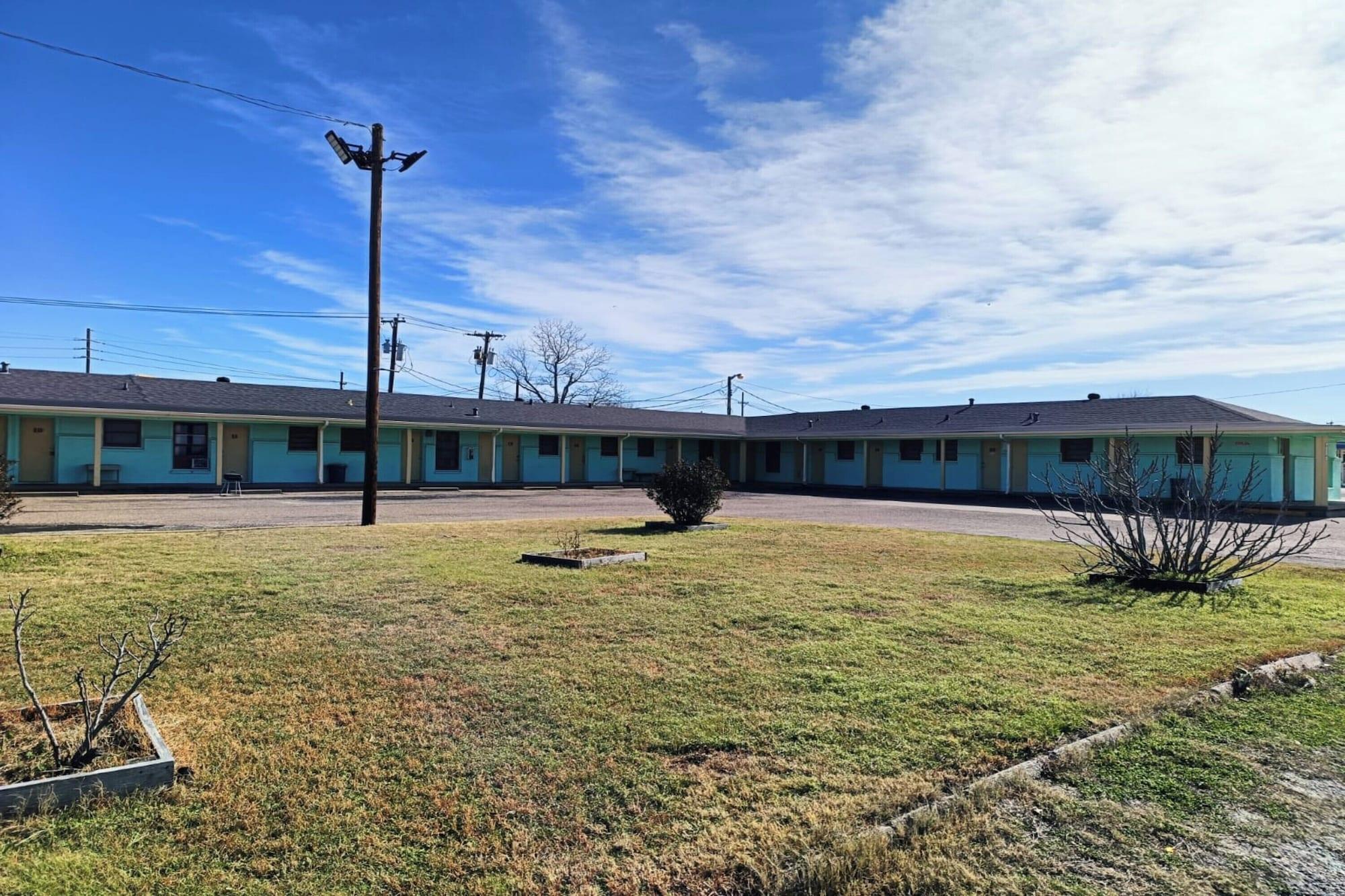 Vista Exterior Triangle Motel By Oyo Mexia Texas